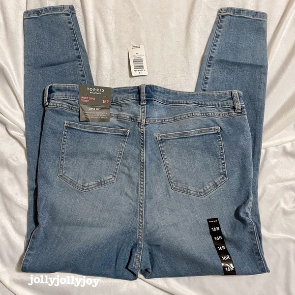 Torrid MidFit Super Skinny Light Wash Jean - Picture 4 of 10